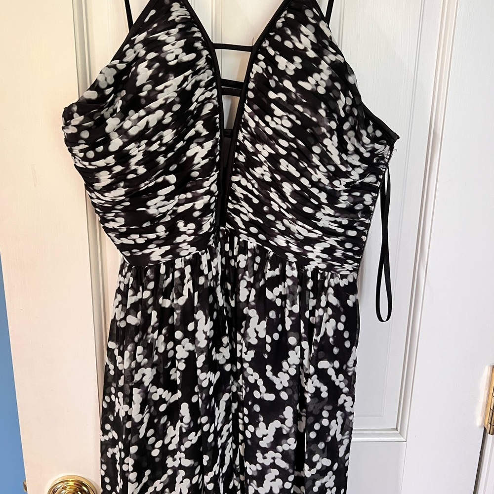 BCBG MAXI LACE UP DRESS